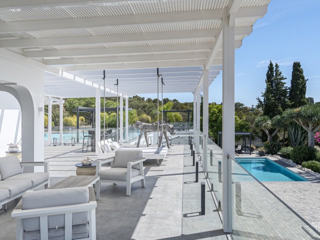 Villa avec 7 Chambres  à Elviria