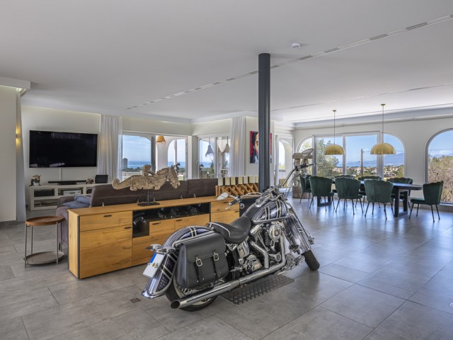 7 Schlafzimmer Villa in Elviria