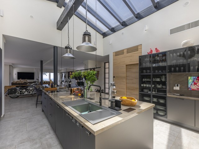 7 Schlafzimmer Villa in Elviria