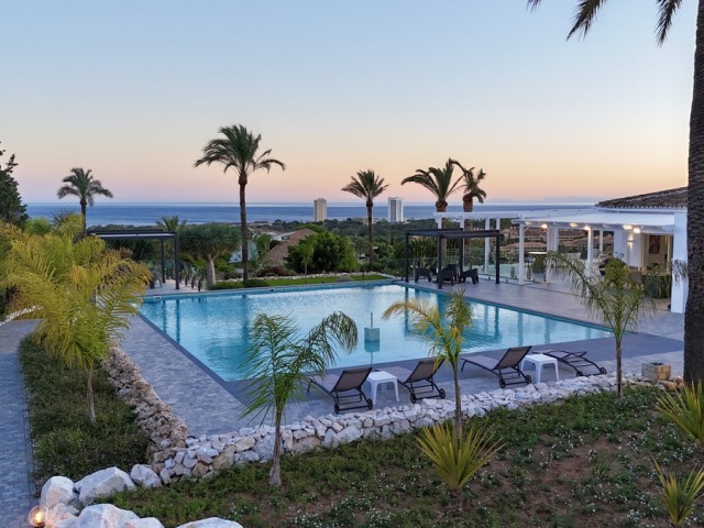 7 Schlafzimmer Villa in Elviria