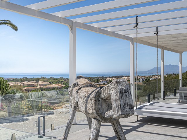 Villa con 7 Dormitorios  en Elviria