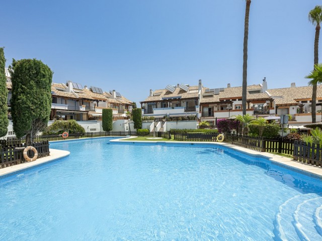 4 Soveroms Rekkehus i Marbella