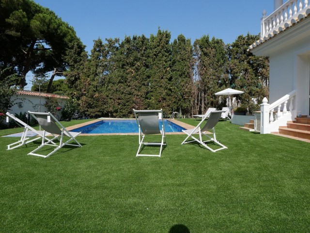 3 Bedrooms Villa in Cabopino