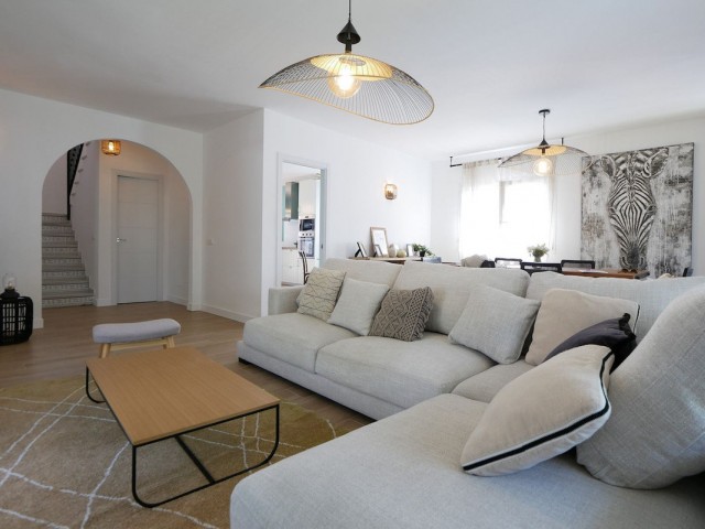 3 Schlafzimmer Villa in Cabopino