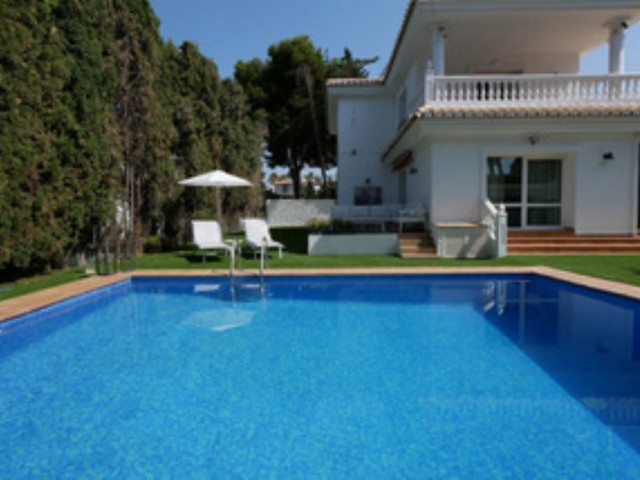 3 Schlafzimmer Villa in Cabopino