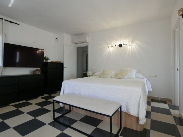 3 Schlafzimmer Villa in Cabopino