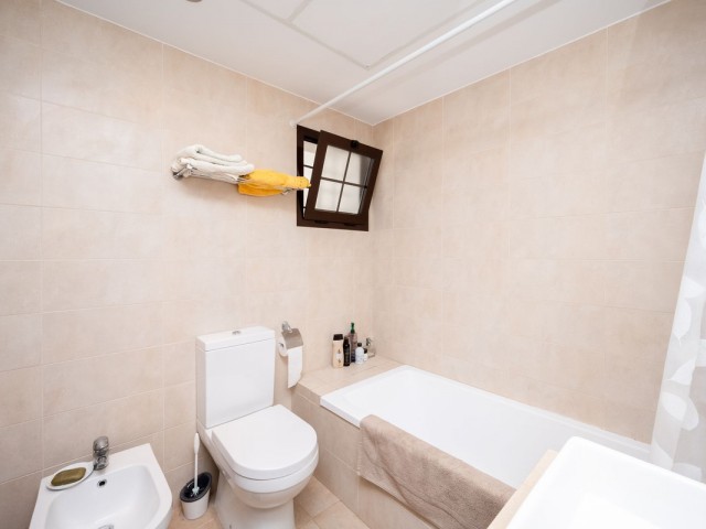 2 Slaapkamer Appartement in Altos de los Monteros