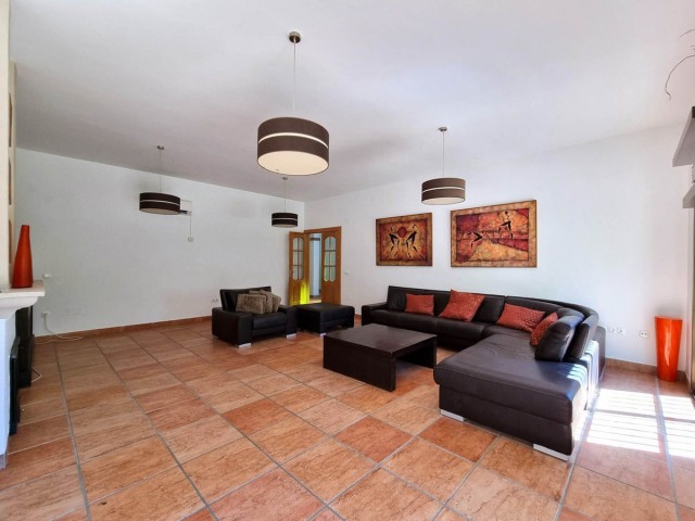 5 Bedrooms Villa in Mijas Golf