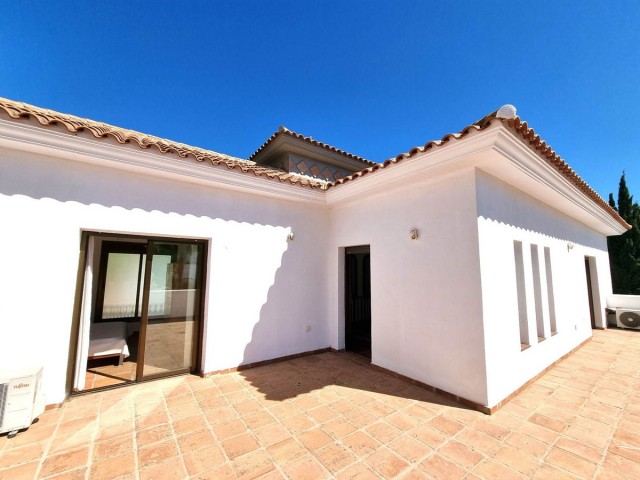 5 Bedrooms Villa in Mijas Golf