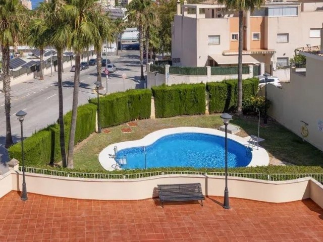 4 Makuuhuoneen Rivitalo Torremolinos
