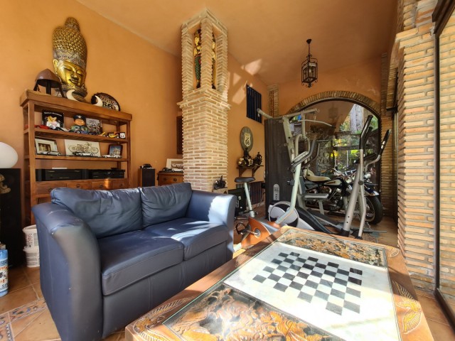 Villa con 4 Dormitorios  en Campo Mijas