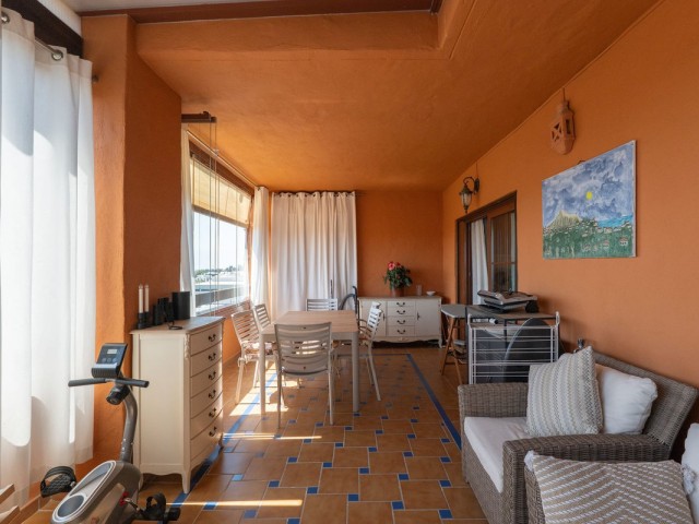 2 Bedrooms Apartment in Benahavís