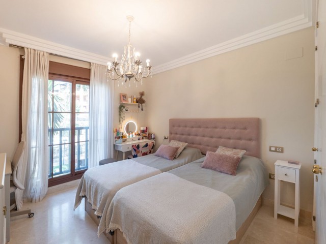 2 Bedrooms Apartment in Benahavís