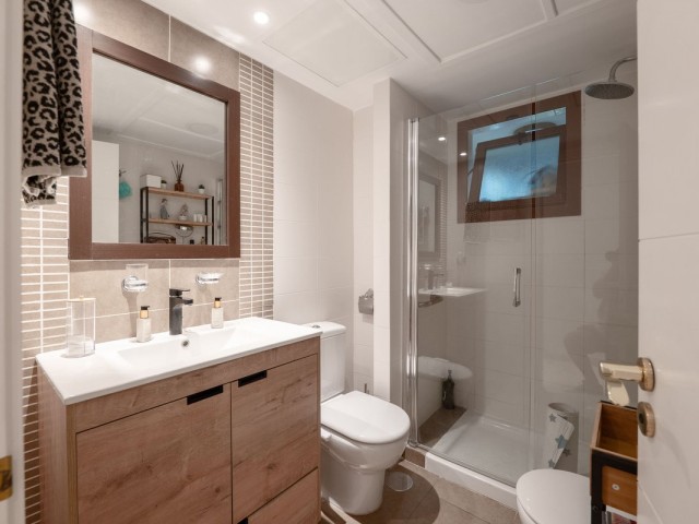 2 Bedrooms Apartment in Benahavís