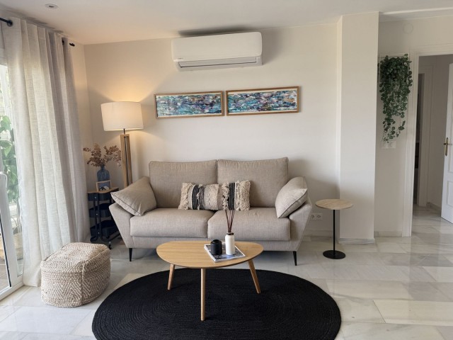2 Bedrooms Apartment in San Pedro de Alcántara