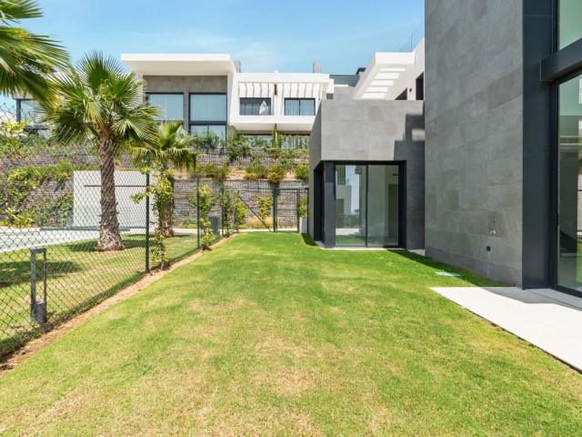 5 Bedrooms Villa in Río Real