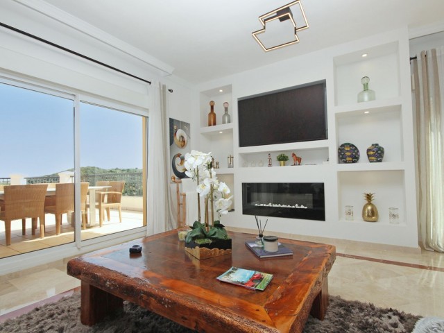 Apartamento con 3 Dormitorios  en San Roque Club