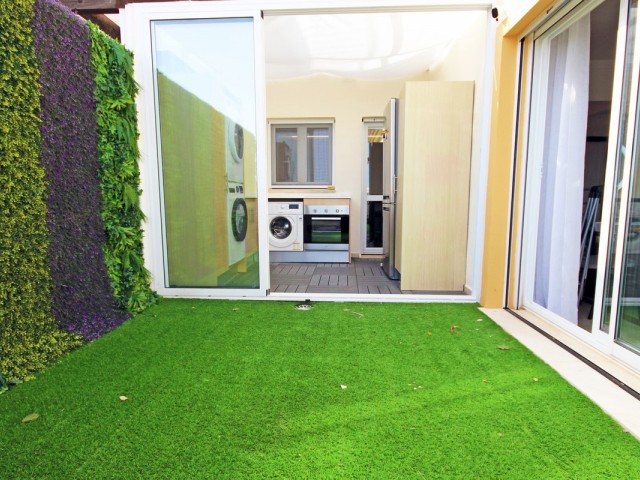 Apartamento con 3 Dormitorios  en San Roque Club