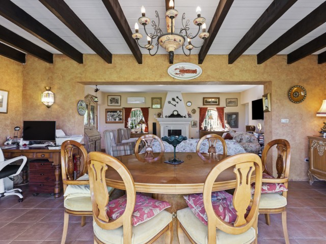 Villa con 3 Dormitorios  en Valle del Sol