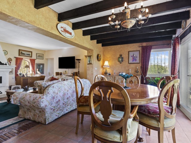 Villa con 3 Dormitorios  en Valle del Sol
