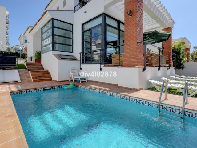 Villa con 5 Dormitorios  en Benalmadena Costa