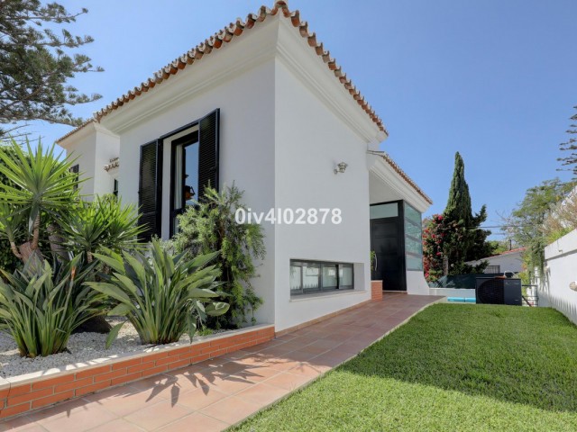 5 Bedrooms Villa in Benalmadena Costa