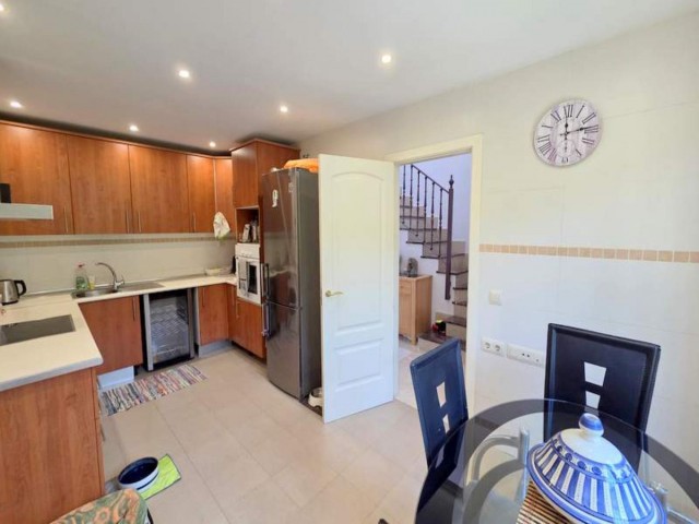 3 Slaapkamer Rijtjeshuis in Estepona