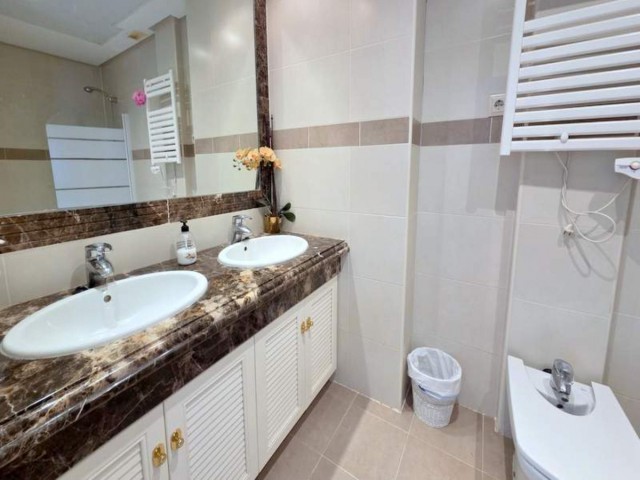 3 Slaapkamer Rijtjeshuis in Estepona