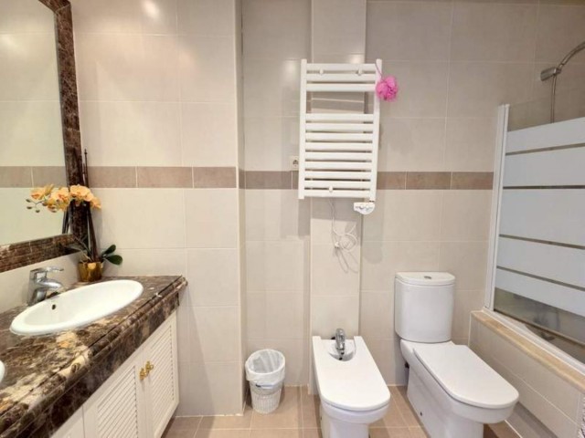 3 Slaapkamer Rijtjeshuis in Estepona