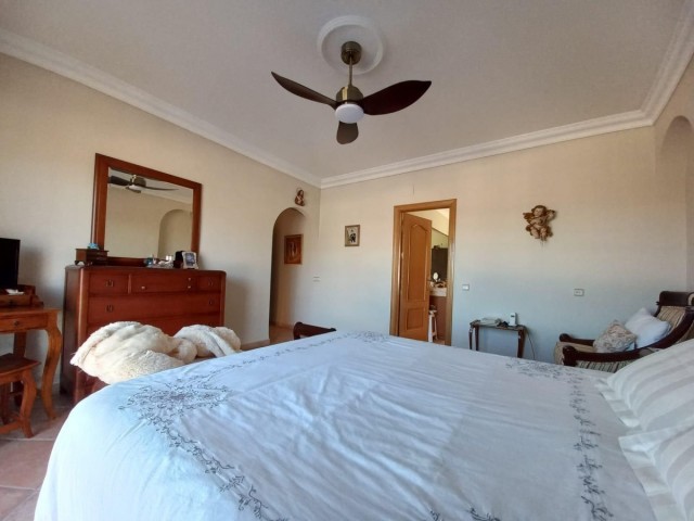 5 Bedrooms Villa in San Pedro de Alcántara