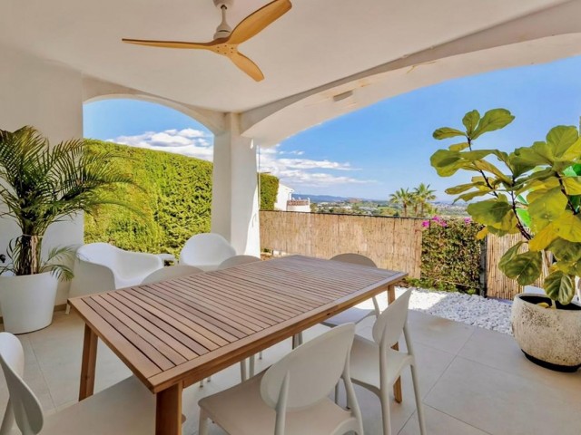 Apartment, Benahavis, R5107495