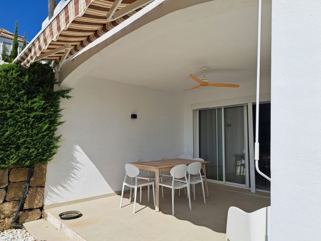 2 Bedrooms Apartment in Benahavís