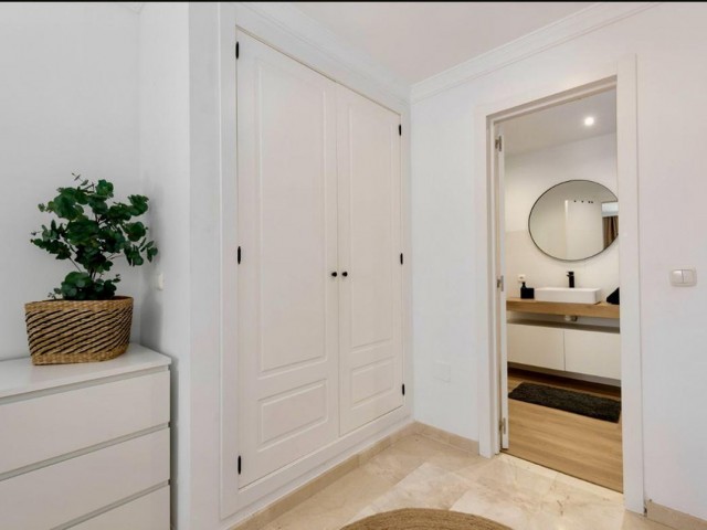 2 Bedrooms Apartment in Benahavís