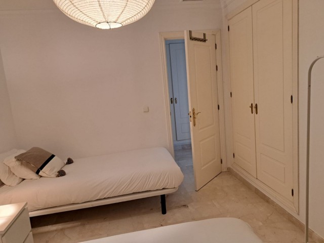 2 Bedrooms Apartment in Benahavís