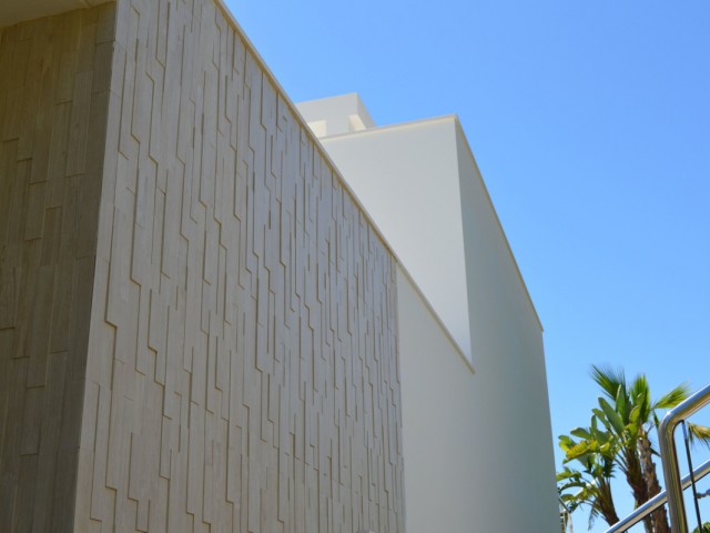 5 Bedrooms Villa in Marbella