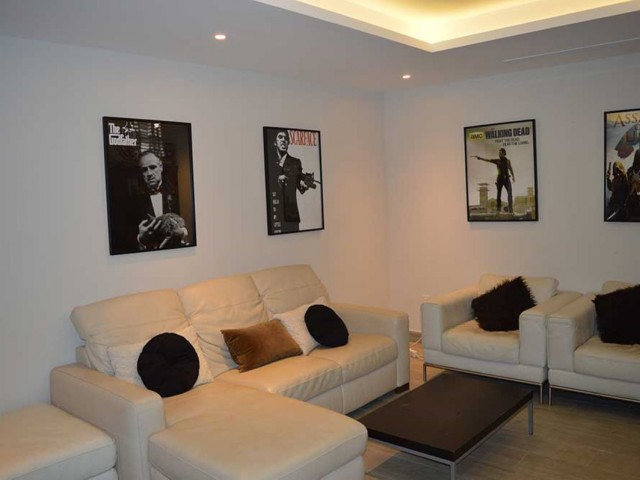 5 Bedrooms Villa in Marbella