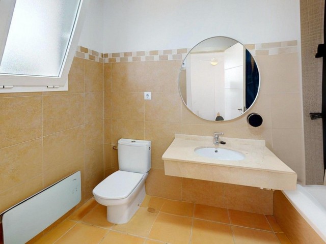 Maison mitoyenne avec 3 Chambres  à Benalmadena Costa