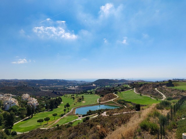 2 Bedrooms Apartment in Calanova Golf