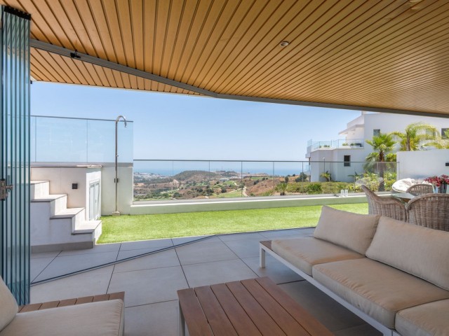 2 Bedrooms Apartment in Calanova Golf