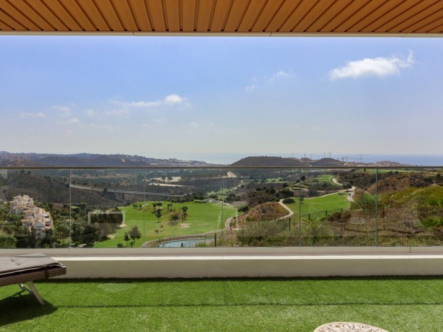 2 Bedrooms Apartment in Calanova Golf
