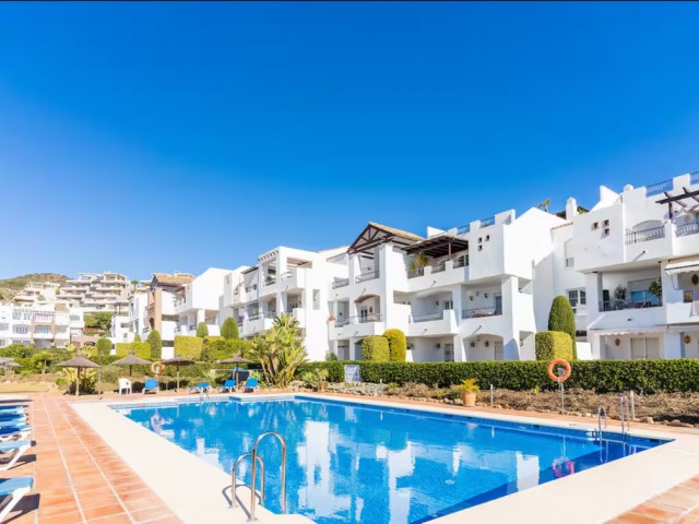 Apartment, Benahavis, R5108101