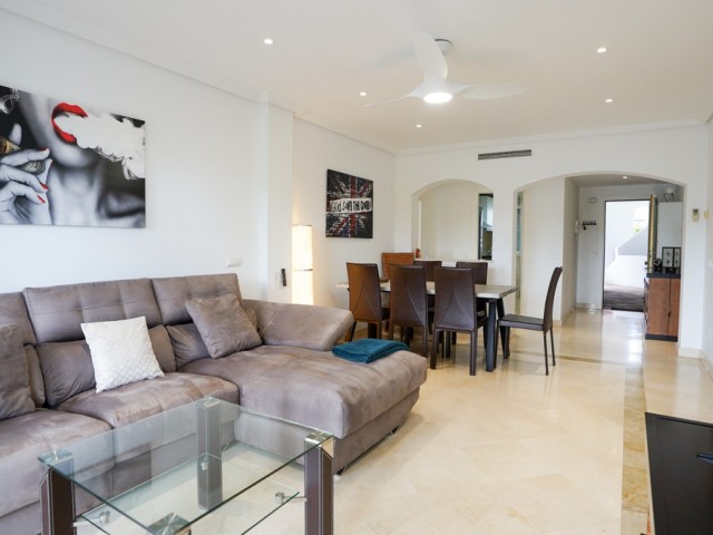 Apartment, Benahavis, R5108101