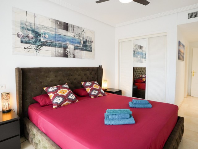 2 Bedrooms Apartment in Benahavís