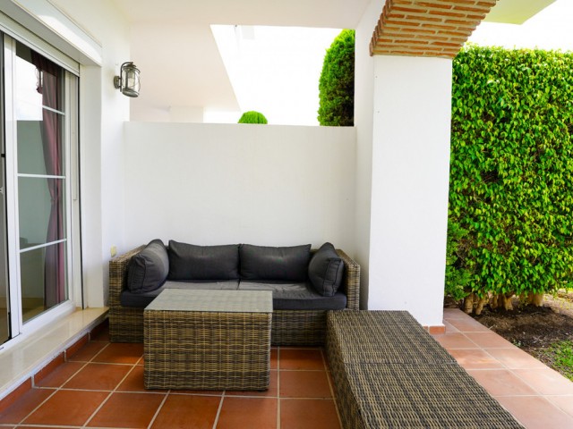 2 Bedrooms Apartment in Benahavís