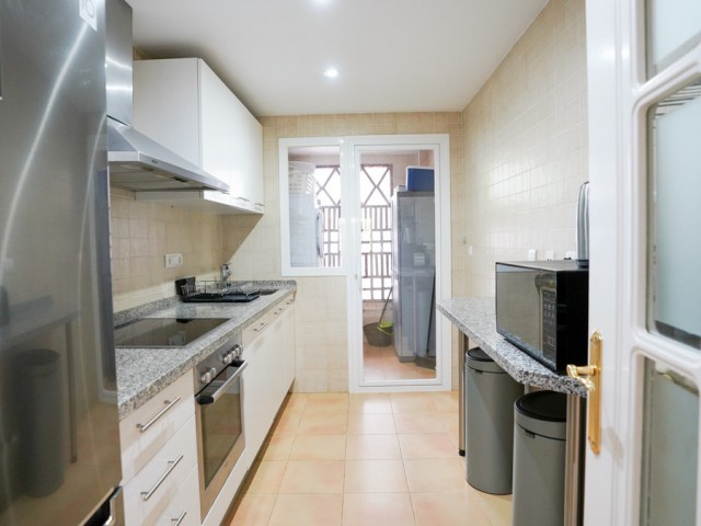 2 Bedrooms Apartment in Benahavís