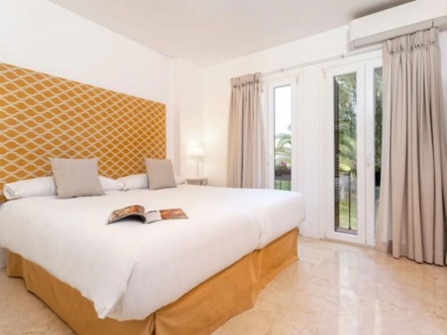 2 Slaapkamer Rijtjeshuis in Estepona
