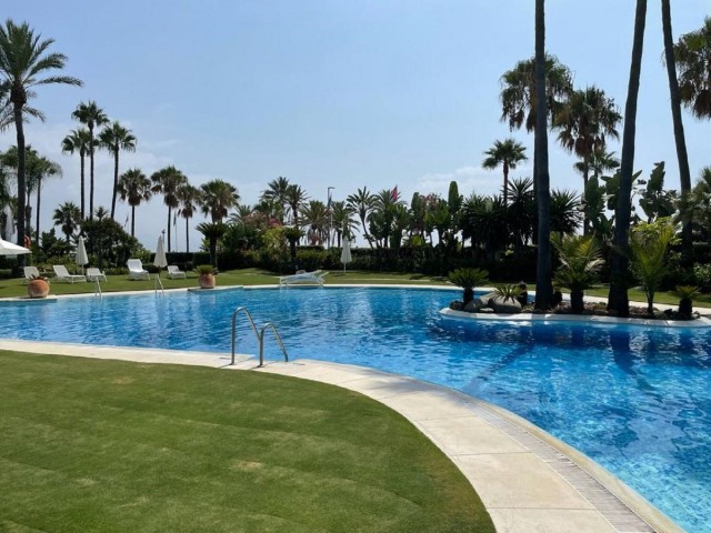3 Bedrooms Apartment in Puerto Banús