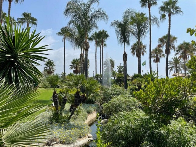 3 Bedrooms Apartment in Puerto Banús