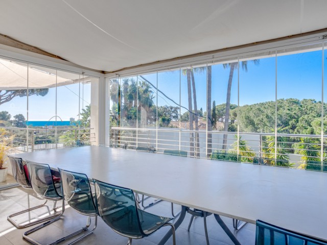 Villa avec 8 Chambres  à Elviria