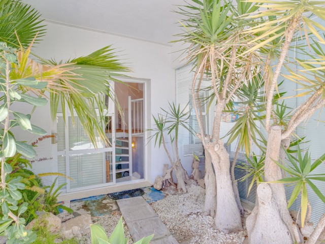 Villa avec 8 Chambres  à Elviria